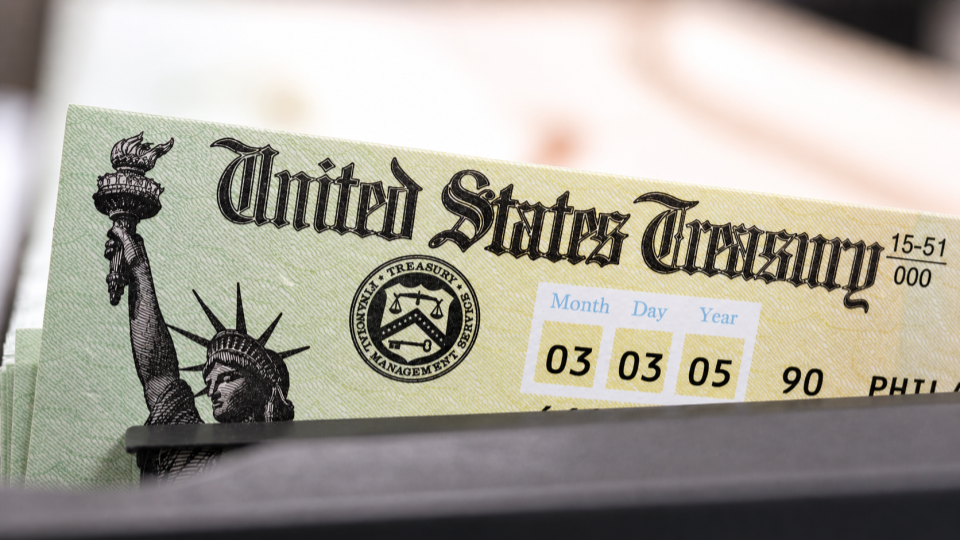 From ETFs to On-Chain US Treasury Bonds: Why Is Traditional Finance Accelerating Its Embrace of Encryption?