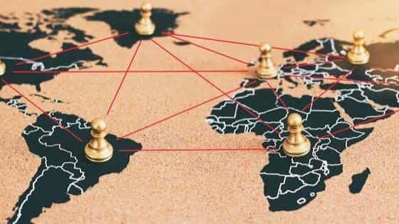 Ipinapakita ang mga paggalaw ng pondo sa Middle East noong 2026: Paano tinuturo ng geopolitika ang trilyones mula sa yaman ng langis sa Gulf patungo sa global na AI, renewable energy, at mga asyano na merkado